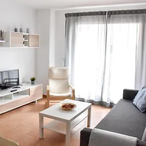 amplio-con-parking-club-y-piscina-junto-a-sevilla.es-andalucia.com/